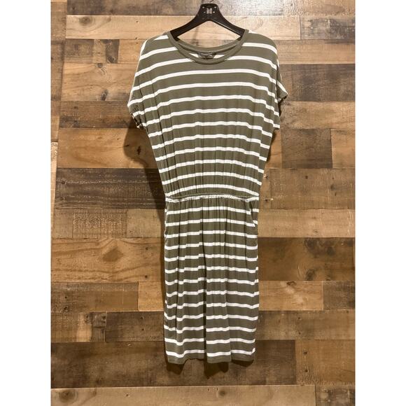Banana Republic Women’s T-Shirt Dress –Green & White Stripe-Size Small - Picture 8 of 8